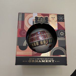 FAO Schwarz 2017 Limited Edition decorative Christmas ornament, NEW, in the box